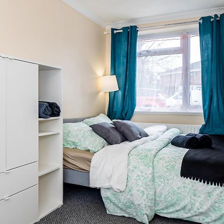 Shirley House 3, Guest House, Self Catering, Self Check In With Smart Locks, Use Of Fully Equipped Kitchen, Close To City Centre, Ideal For Longer Stays, Walking Distance To Bat, 20 Min Drive To Fawley Refinery, Excellent Transport Links サウサンプトン エクステリア 写真