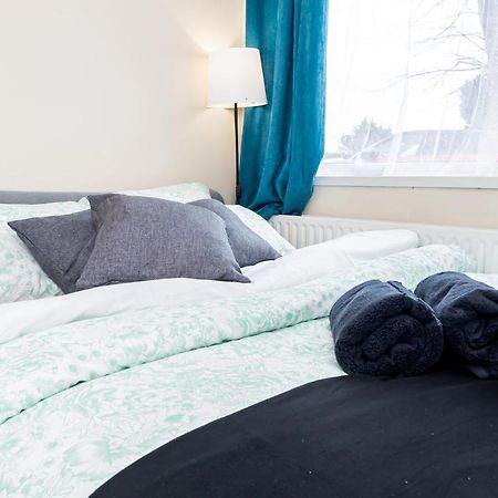 Shirley House 3, Guest House, Self Catering, Self Check In With Smart Locks, Use Of Fully Equipped Kitchen, Close To City Centre, Ideal For Longer Stays, Walking Distance To Bat, 20 Min Drive To Fawley Refinery, Excellent Transport Links サウサンプトン エクステリア 写真