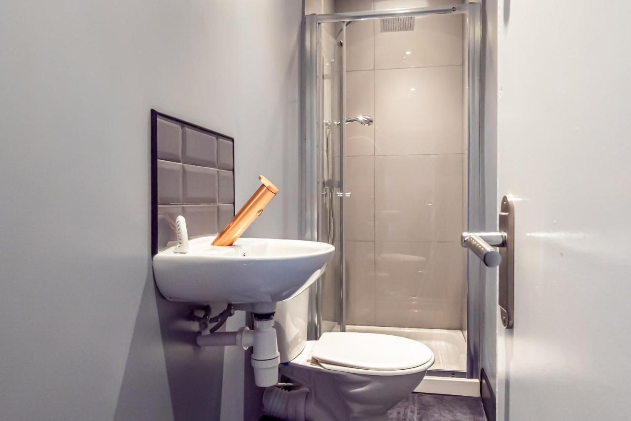 Shirley House 3, Guest House, Self Catering, Self Check In With Smart Locks, Use Of Fully Equipped Kitchen, Close To City Centre, Ideal For Longer Stays, Walking Distance To Bat, 20 Min Drive To Fawley Refinery, Excellent Transport Links サウサンプトン エクステリア 写真